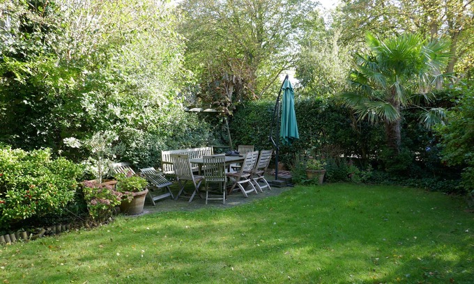 Vlissingen House | Cozy house with garden, within walking distance of promenade and beach in Vlissingen