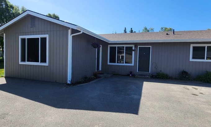 Kenai Apartment | Cozy in Kenai Close to mouth of Kenai River and Beach access.