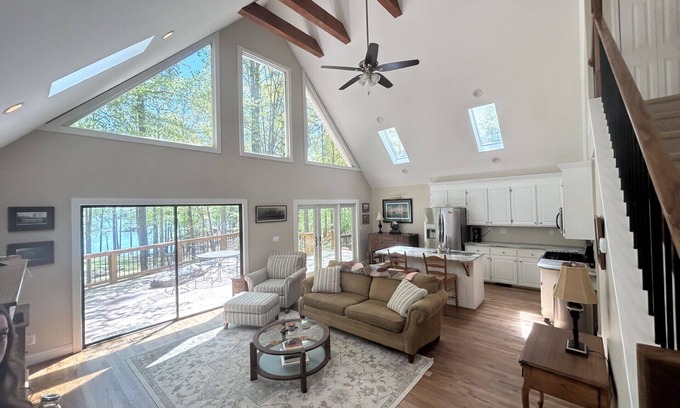 Henderson House | Cozy Kerr Lake waterfront home with private boat dock.