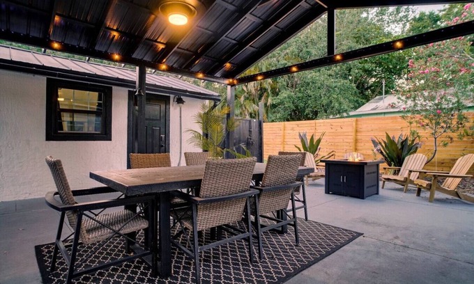 Vero Beach House | Cozy King Suite | Sebastian 2mi to Wabasso Beach