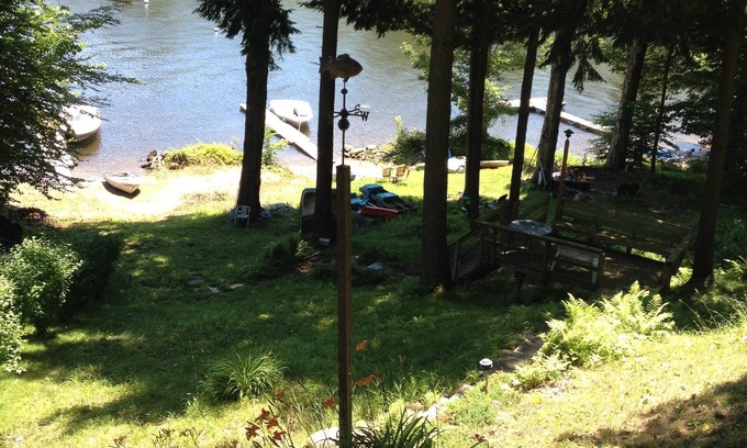Mayfield House | Cozy Lake Front Adirondack Cottage at a Great Price