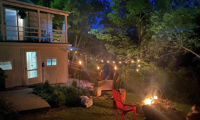 Owenton Cottage | Cozy Lakefront Cottage 30 min from Ark Encounter