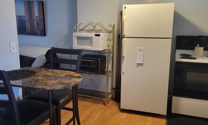 Timmins House | Cozy little house in a quiet neighborhood, close to walking trail and river.