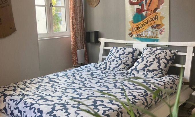 Bayonne Apartment | Cozy little nest for 2, with a view on the Adour