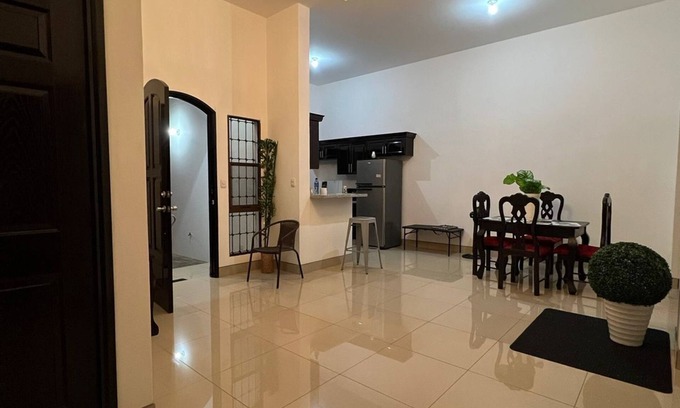 Leon Apartment | cozy lovely white new house 2 minutes to the mall and gas station