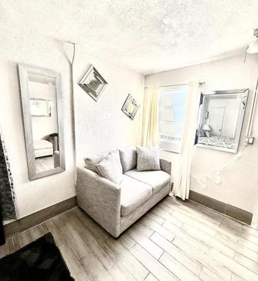 Bryant Apartment | Cozy Mini House by the Lake