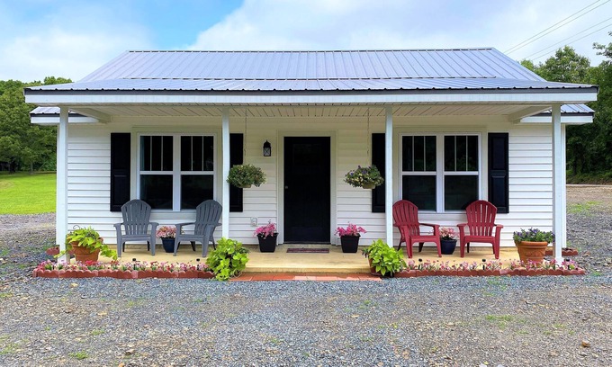 Hatfield Cabin | Cozy, Modern Cabin with Private Hot Tub, Sleeps 6, Direct ATV Trail Access!