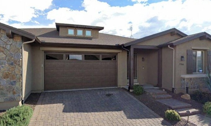 Prescott Valley House | Cozy Newly built home in Prescott Valley 15 minutes to Downtown & Recreational
