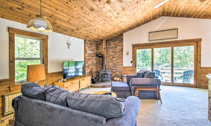 Cranmore Birches House | Cozy North Conway Home Walk to Slopes and Dtwn