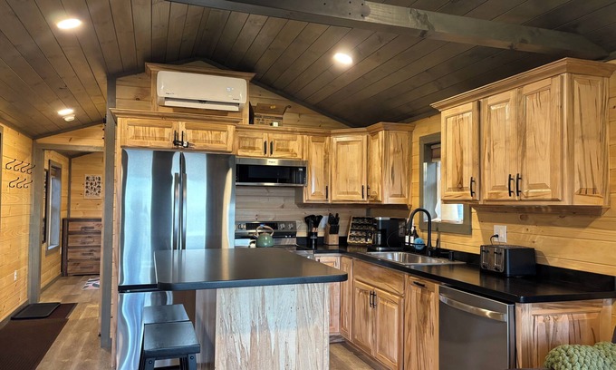 East Burke House | Cozy one bedroom house with a gorgeous mountainous view