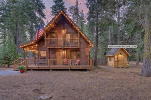 Tahoe Pines House | Cozy Pet-Friendly Cabin Private Hot Tub Fenced In Yard Book on Mobile for Promo Price