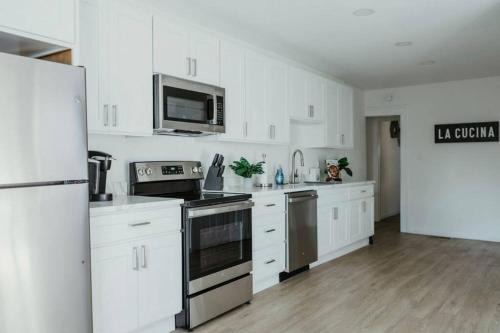 Easton House | Cozy Pristine hideaway ABE