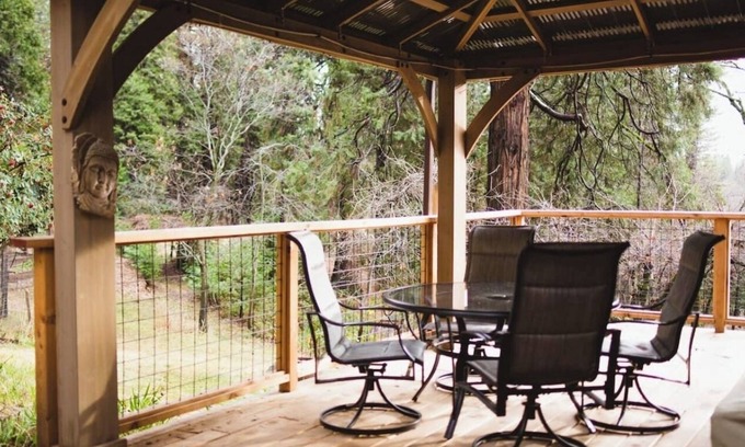 Cedar Ridge House | Cozy, Private House With Hot Tub on 2 Acres