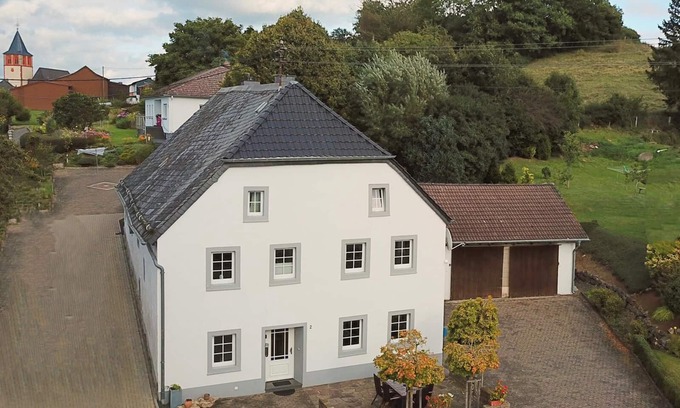 Budesheim House | Cozy renovated farmhouse