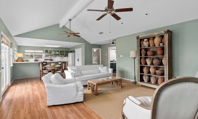 Wimberley House | Cozy River Casita for Families & Friends