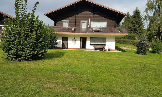 Arrach Apartment | Cozy rustic Bavarian holiday apartment on the lake in the holiday village of Hoher Bogen