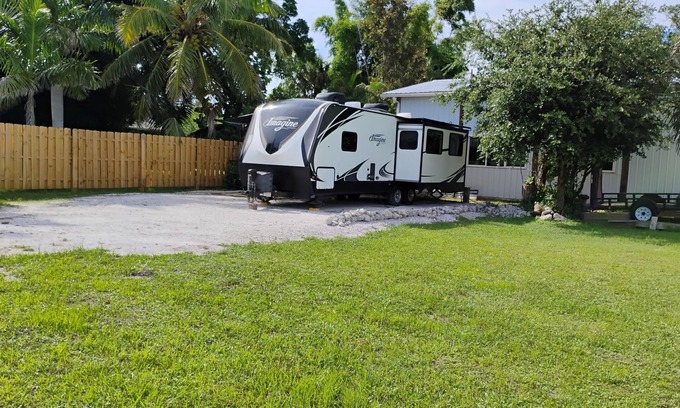 Bokeelia House | Cozy RV in Serene Bokeelia with AC