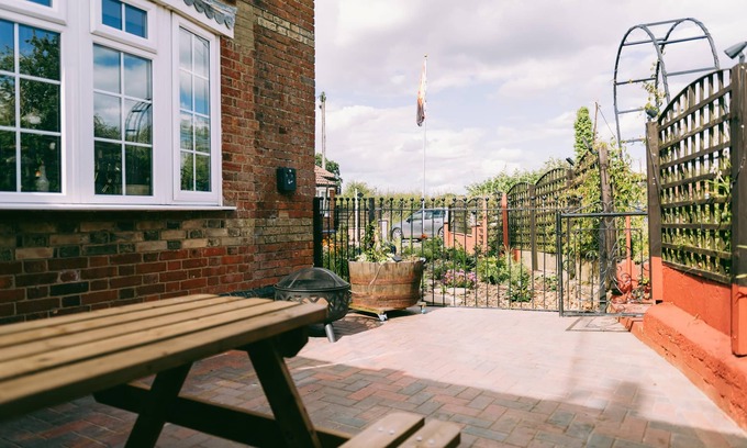 East Dereham House | Cozy Scarning Apartment for Two