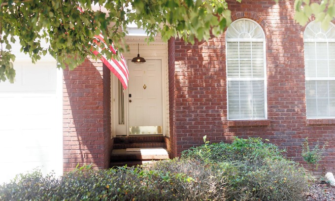 Dothan House | Cozy Spyglass Hideaway 3 BR 2 Bath
