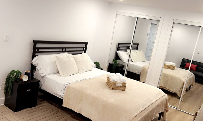 Terrebonne Apartment | Cozy stay in the heart of Terrebonne