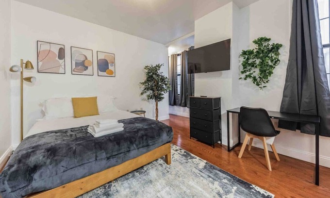Center City Apartment | Cozy Studio Across from Convention Center | 3R