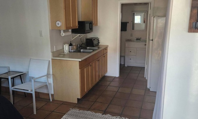 Goleta Apartment | Cozy studio in peaceful Goleta, 10 minute drive from Downtown Santa Barbara