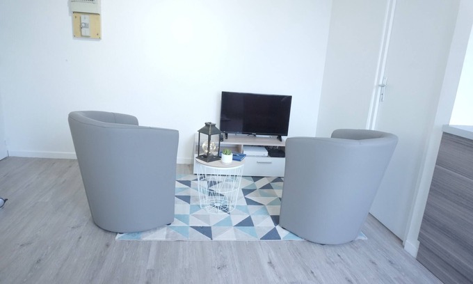 Saint-Quentin Apartment | Cozy Studio in Saint-Quentin