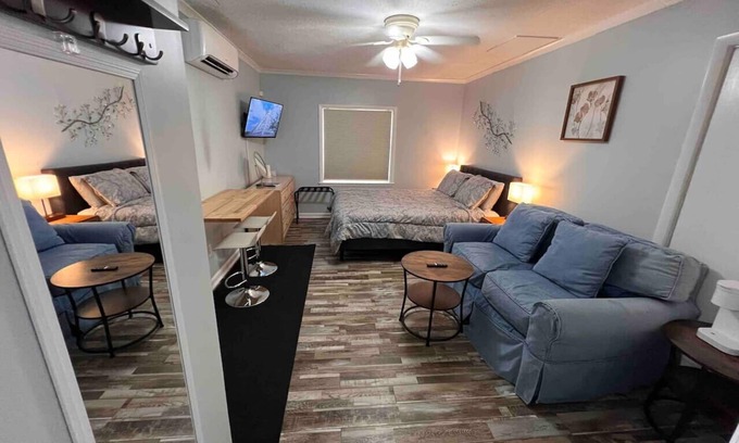 Beaufort Condo | Cozy Studio Retreat. Pets are allowed
