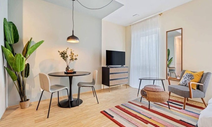 Hollerich Apartment | Cozy Studio w/Full Kitchen & High-Speed WiFi