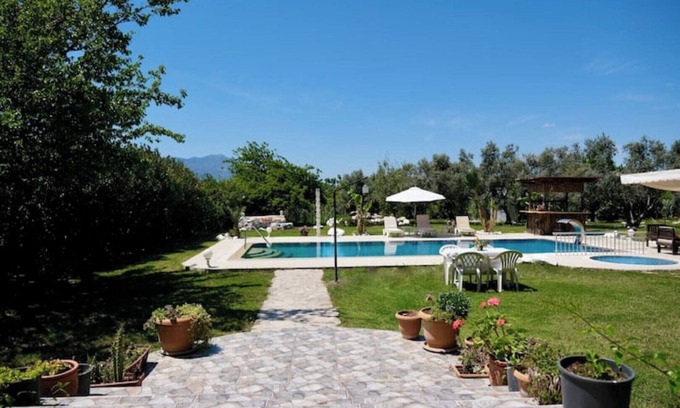 Seydikemer Apartment | Cozy studio with a view of the green garden