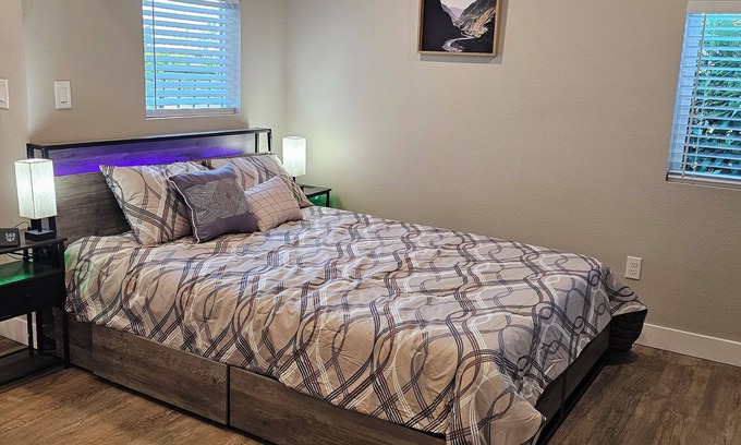 Salmon Creek Apartment | Cozy Studio with WiFi in awesome Vancouver WA!