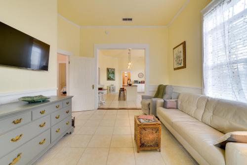Thomasville House | Cozy Thomasville Cottage - Walk to Downtown!