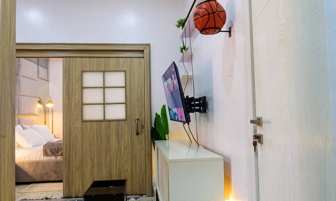 Abuja Apartment | Cozy Two Bedroom Perfect For Getaways/Work-From-Home