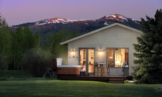 South Park House | Cozy Upscale Guesthouse/Discounted extended stays