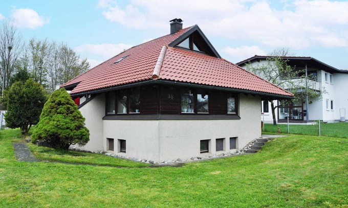 Uehlingen-Birkendorf House | Cozy vacation home in the Black Forest "Haus Uhlennest" with 10 beds and garden