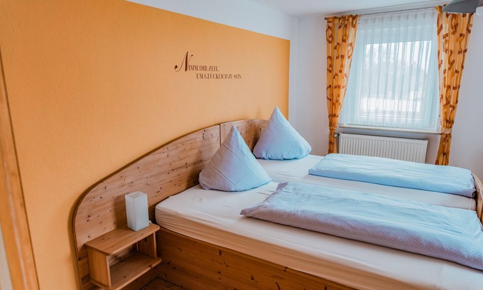 Absberg Apartment | Cozy vacation apartment for 6 people with terrace