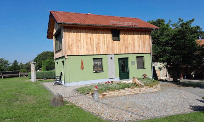 Wilthen House | Cozy vacation home in a three-sided farm in Sora, Upper Lusatia fully equipped