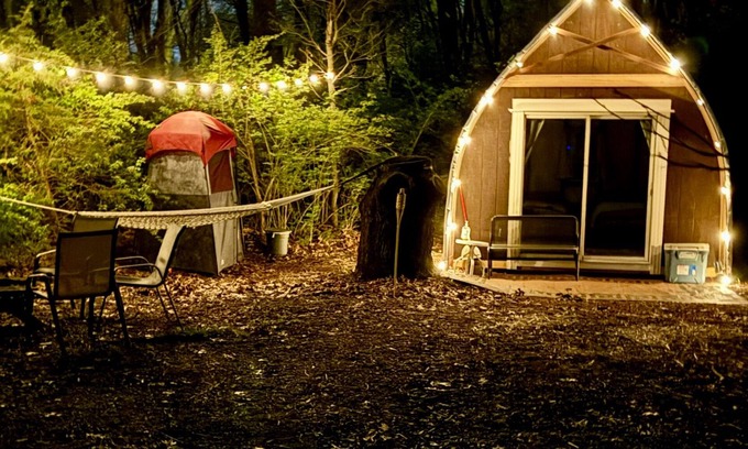 Niles Cabin | Cozy warm cottage in the woods
