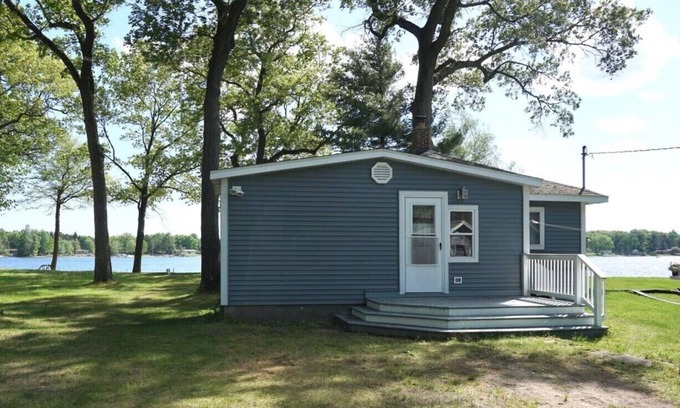 Twin Lake Cottage | Cozy Waterfront Comfy Cottage With Lakeside Fire Pit - Close to Lake Michigan
