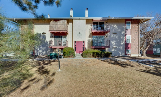 North Westminster Condo | Cozy Westminster Condo: 14 Mi to Downtown Denver!