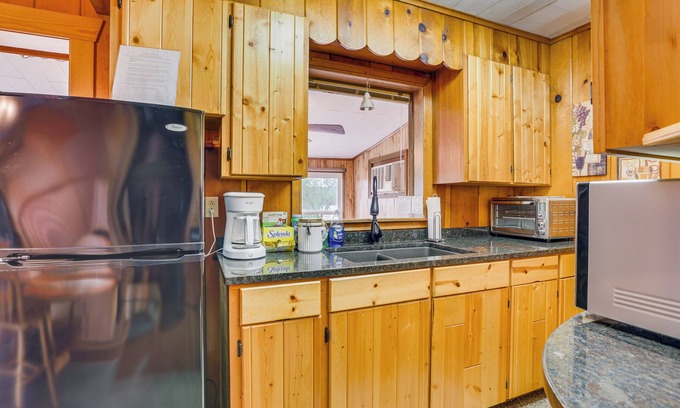 Bagley Cabin | Cozy Wisconsin Cabin: Walk to Beach & Boat Ramp!