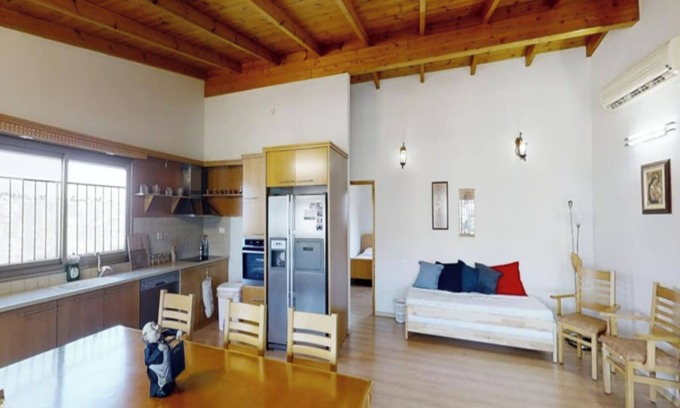 Nazareth Apartment | Cozy wood apartment with great view to Nazareth