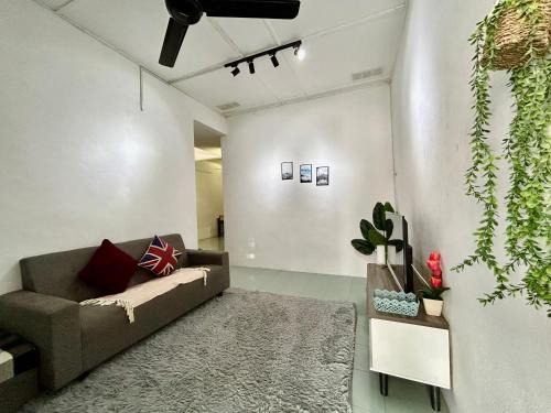 Central Seberang Perai House | Cozy24#4pax#wifi&netflix#NearAeonAlma#Heritage
