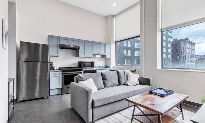 Cultural District Apartment | CozySuites Modern 1BR in Downtown Pitts #17