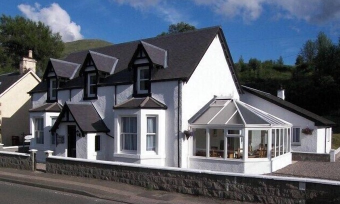 Crianlarich House | Craigbank Guesthouse