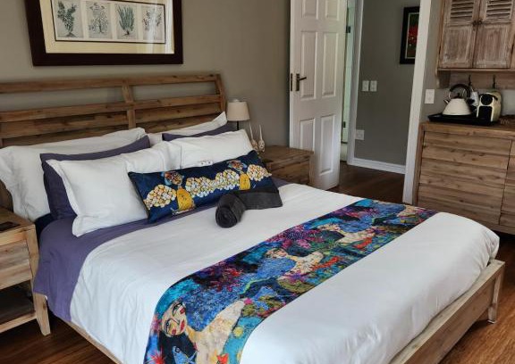 Belvidere Bed & Breakfast | Cranberry cottage studio