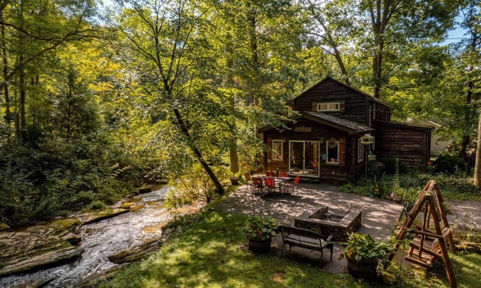 Confluence Cottage | Creek Haven · Magical Stream Side Cottage W/Hot Tub