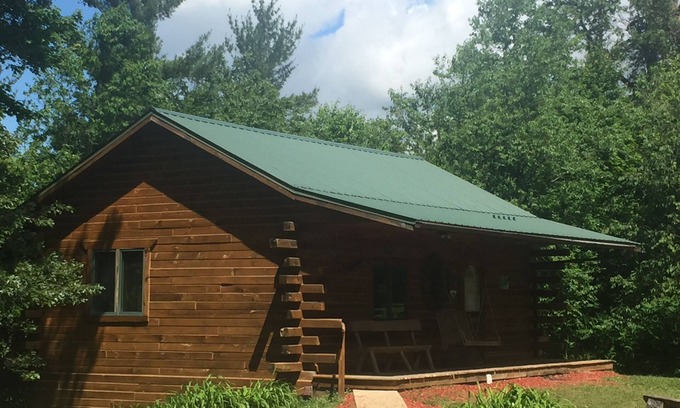 Black River Falls Cabin | Creekside Amish Log Cabin