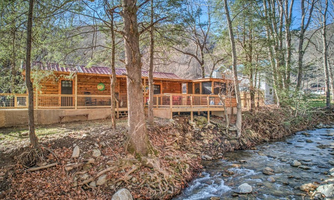 Canton Cabin | Creekside Cottage w/hot tub, fire pit, fishing