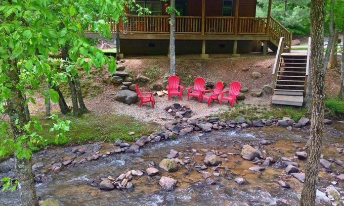 Bryson City Cabin | Creekside Family Getaway! Can't get any closer to the water than this!